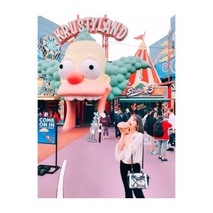 Meet your Posher, Yuri